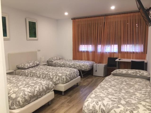 Rooms H Skyline Alcorcón Exterior foto